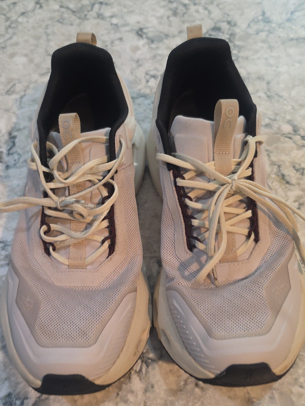 On Running Cloudnova X-Beige